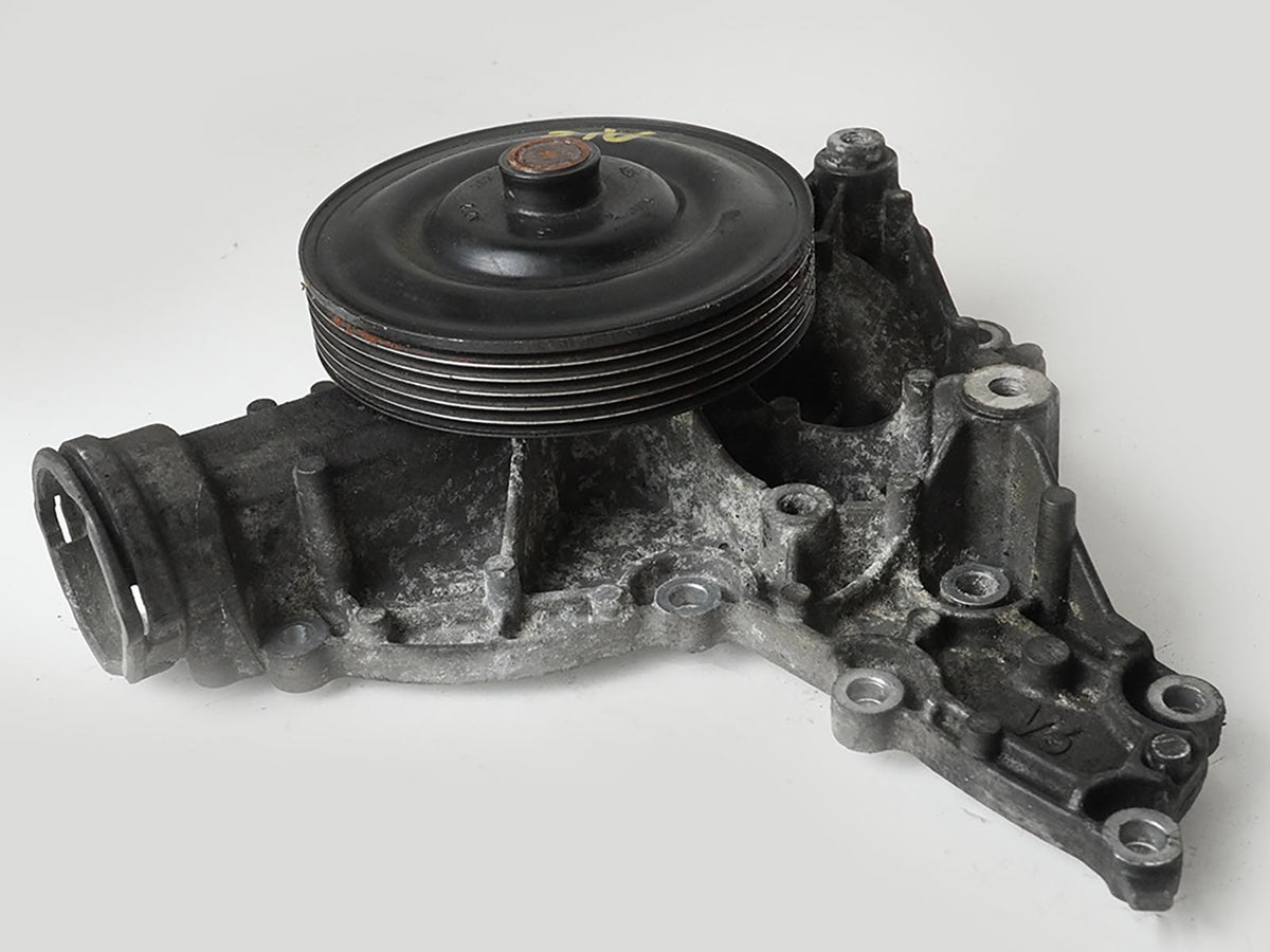 2006 - 2009 Mercedes Benz E Class W211 Water Coolant Engine Pump A2722020510 OEM