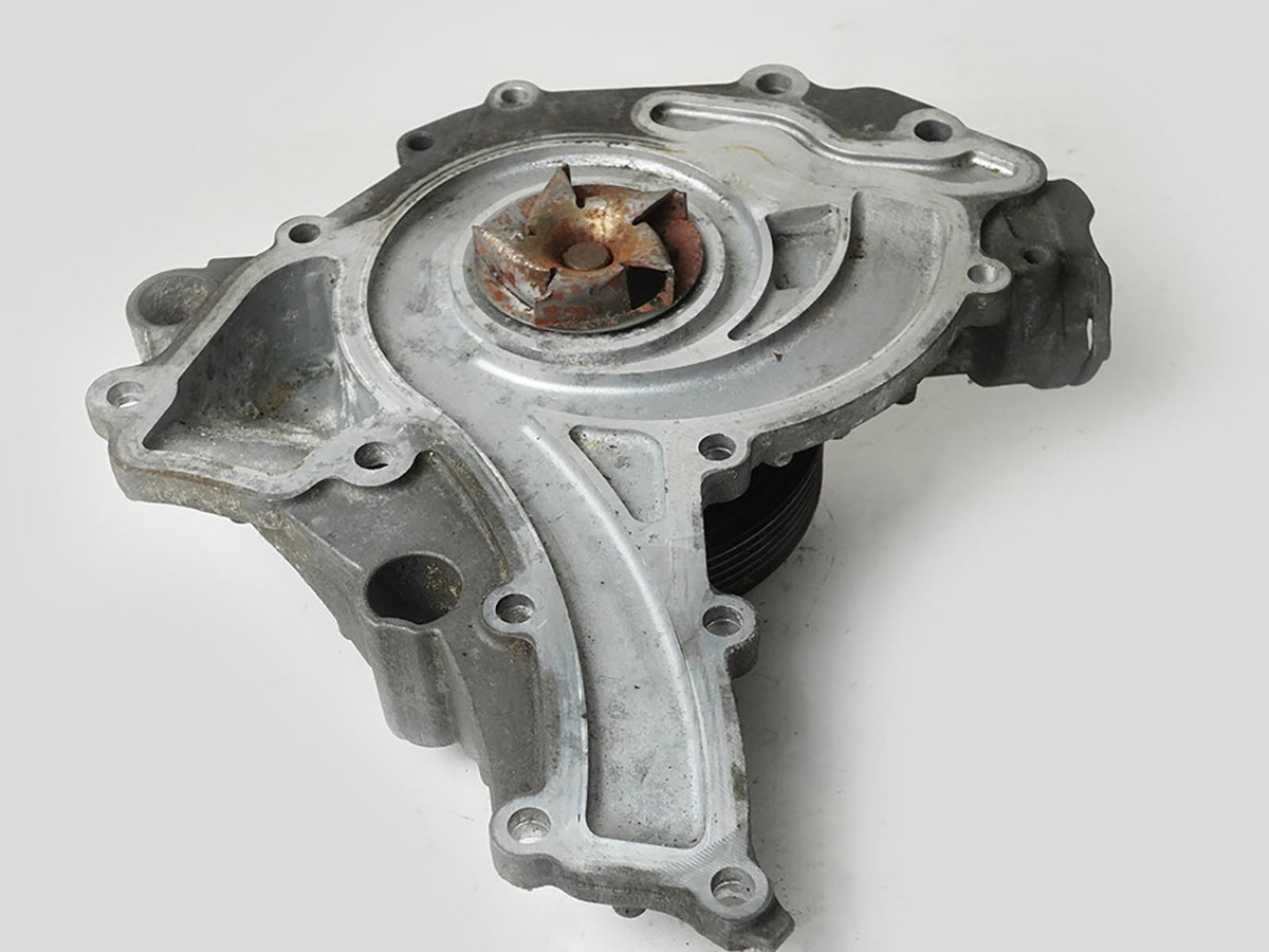 2006 - 2009 Mercedes Benz E Class W211 Water Coolant Engine Pump A2722020510 OEM