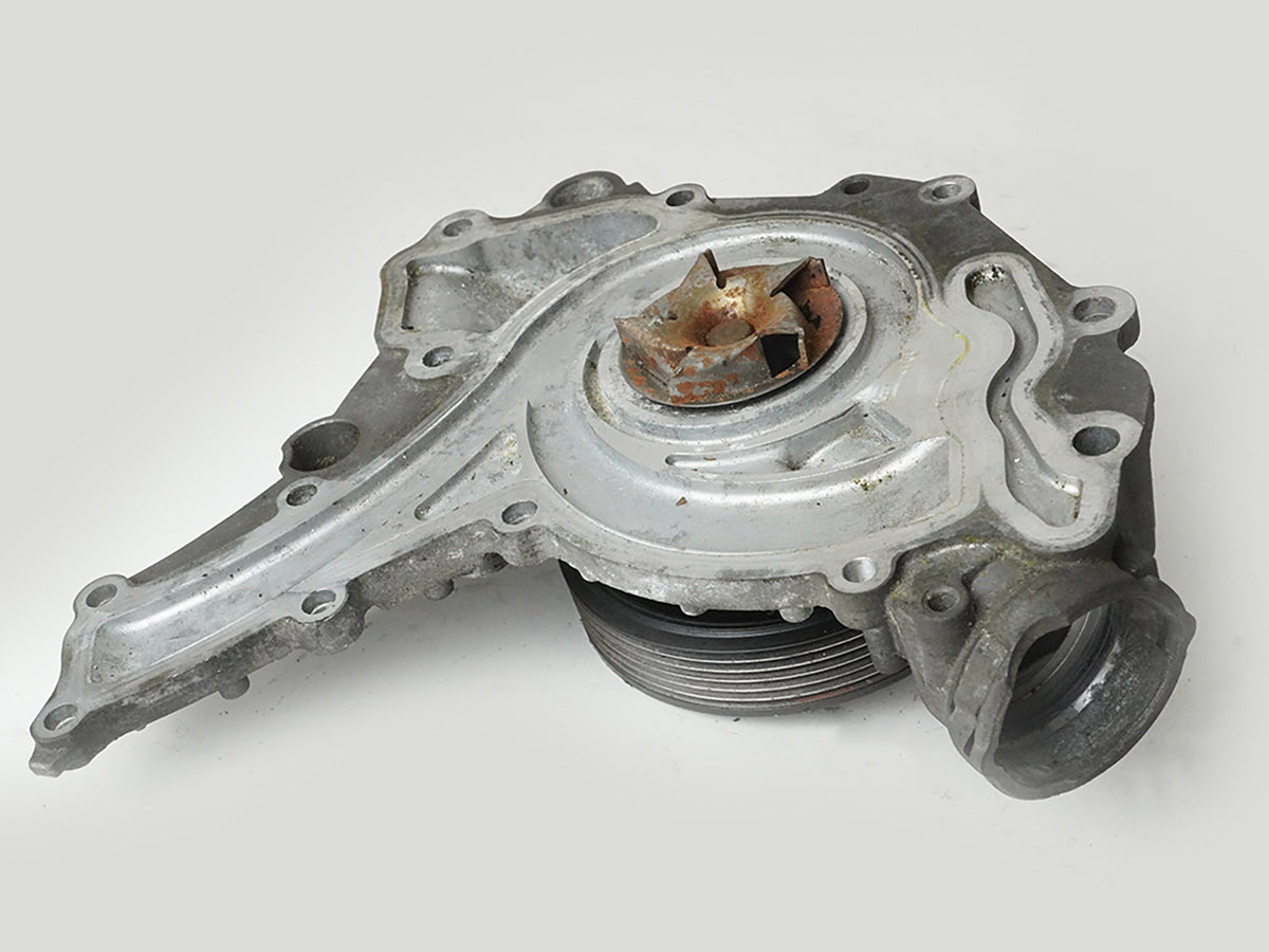 2006 - 2009 Mercedes Benz E Class W211 Water Coolant Engine Pump A2722020510 OEM