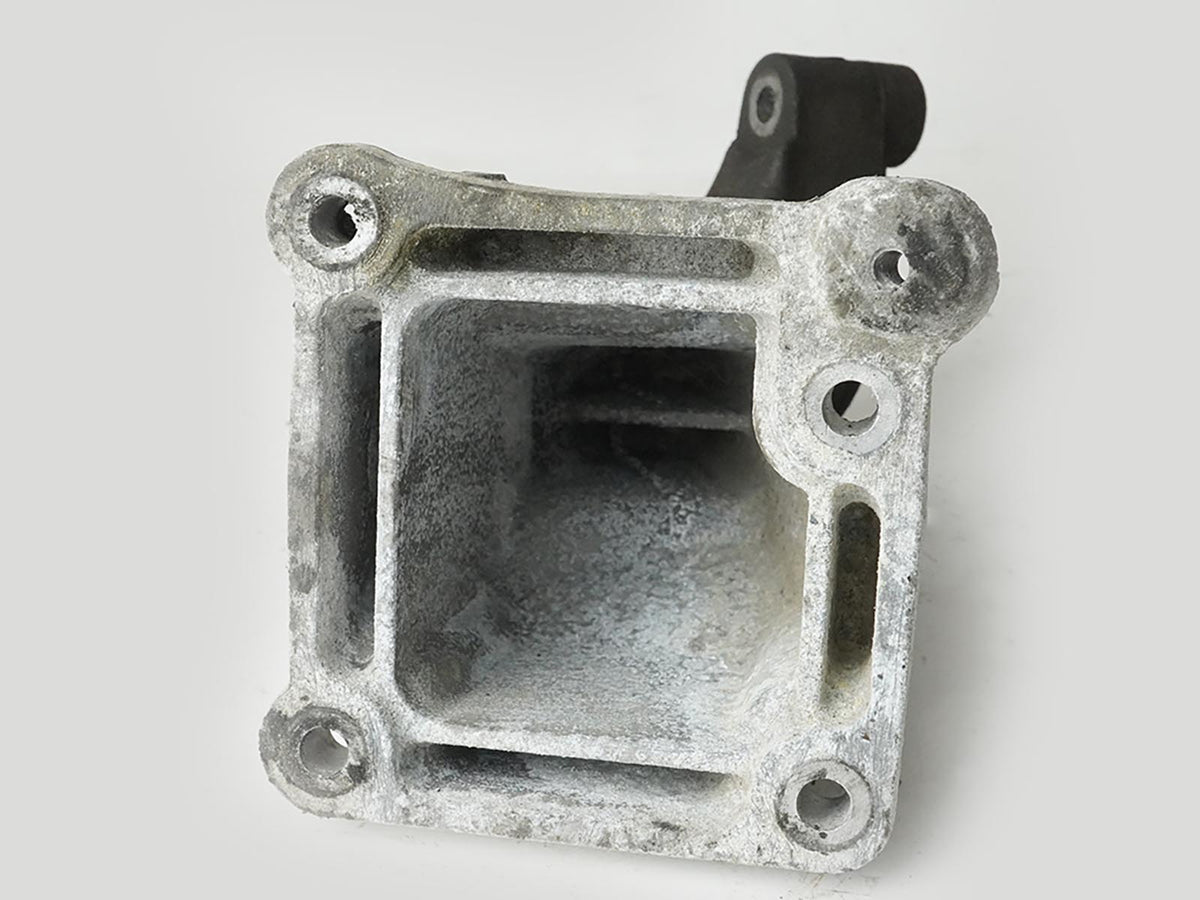 2006 - 2009 Mercedes Benz E Class W211 Mount Bracket Support Engine Motor OEM
