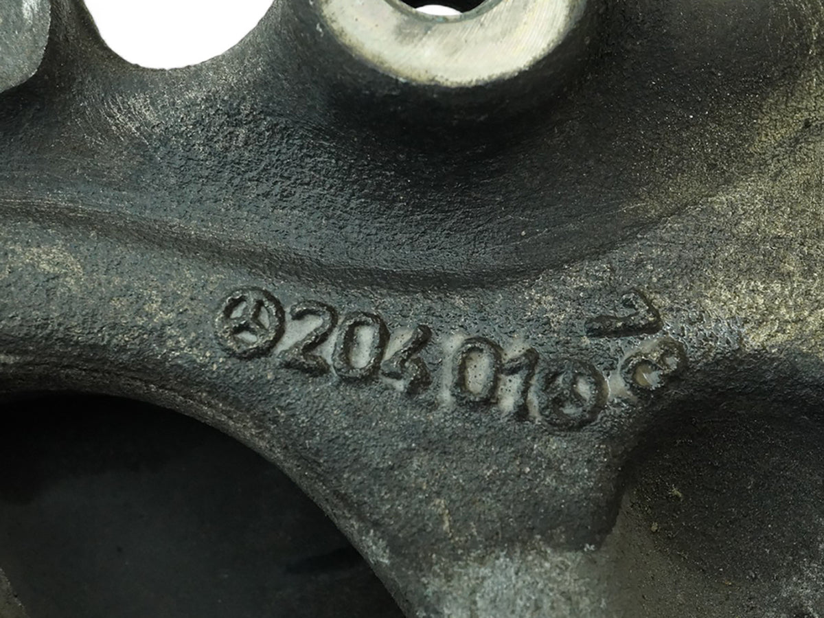 2010 - 2017 Mercedes Benz E Class C207 Spindle Knuckle Hub Front Left Lh OEM