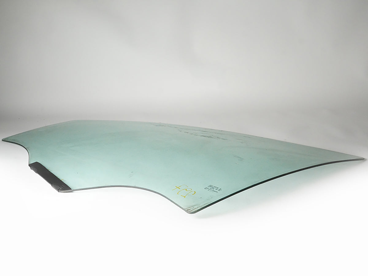 2007 - 2017 GMC Acadia Door Window Glass Front Left Driver Side 15214001 OEM