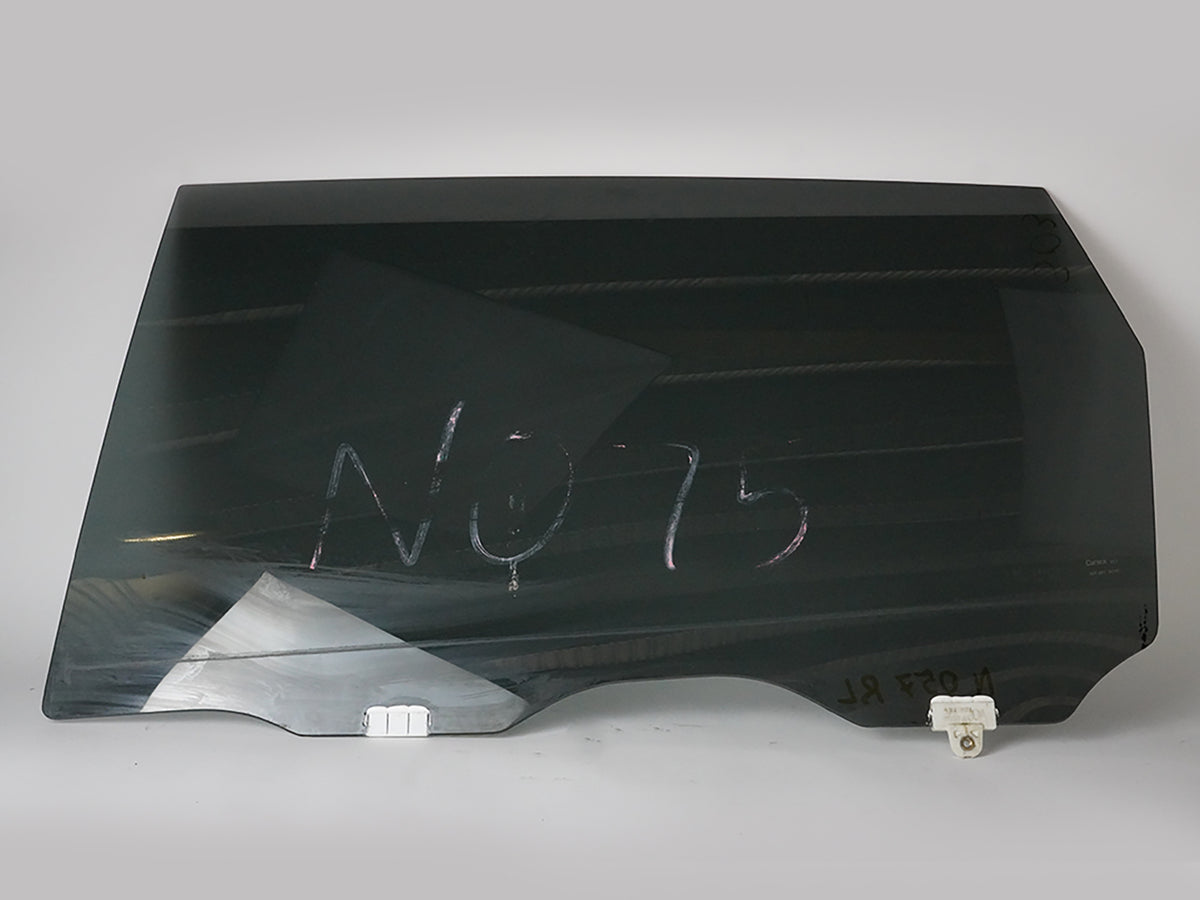 2004 - 2008 Chrysler Pacifica SUV 4dr Window Glass Door Rear Driver 4894319AB