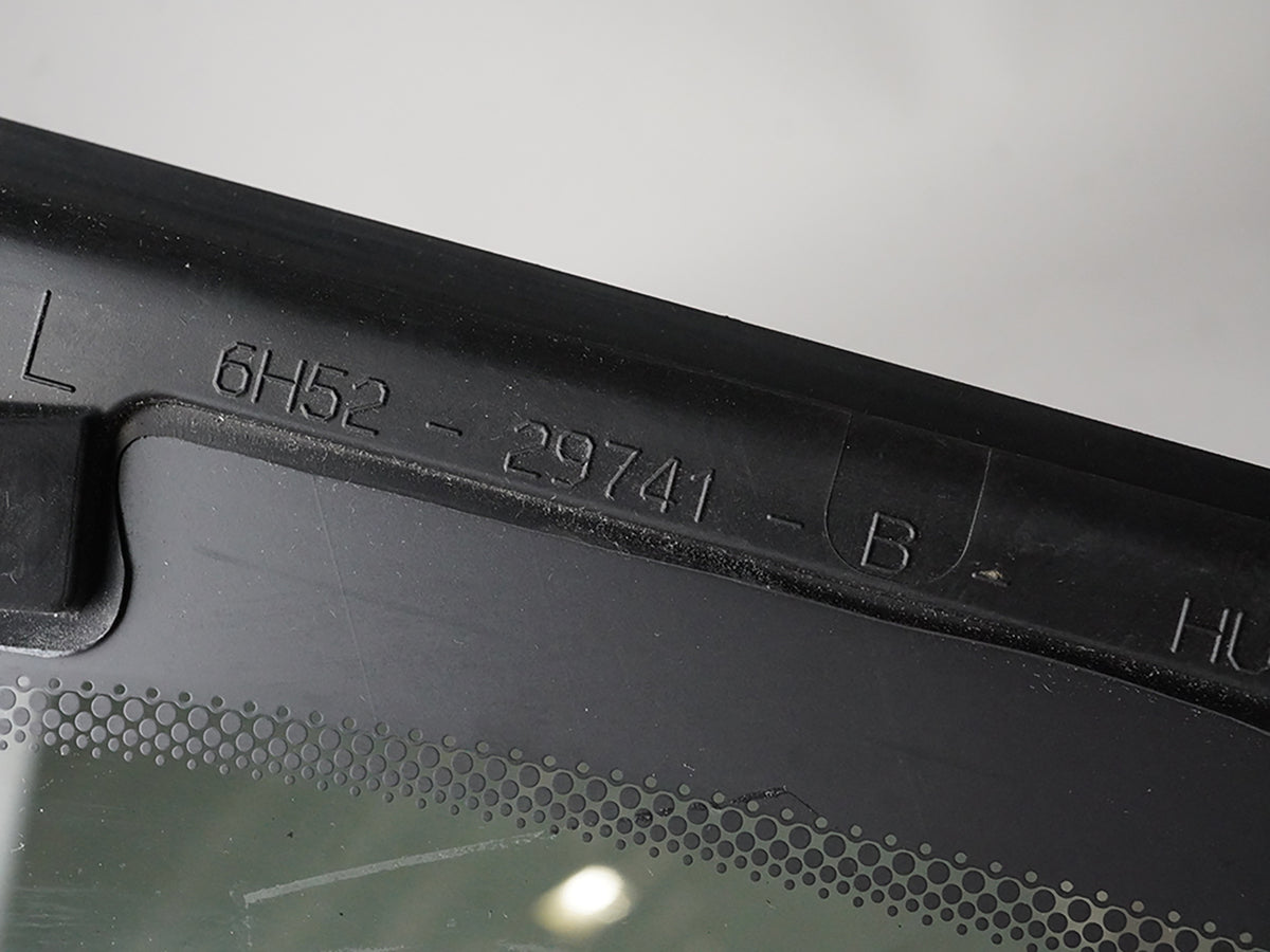 2008 - 2015 Land Rover Lr2 Window Glass Door Vent Left Lh Rear 6H5229741B OEM