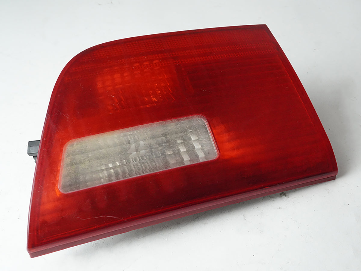 2004 - 2006 Bmw X5 E53 Tail Light Brake Stop Lamp Gate Inner Mtd Lh Left Rear