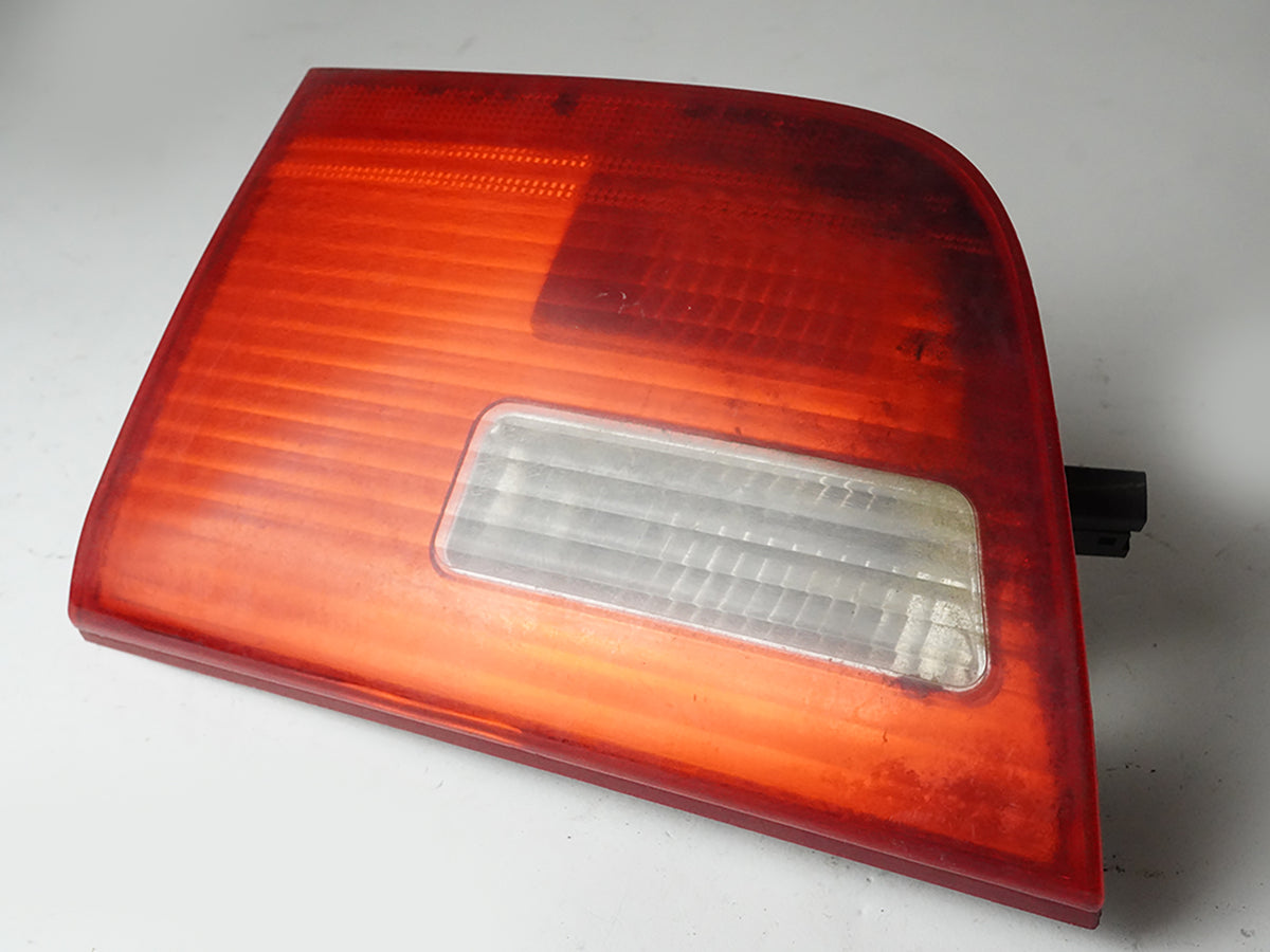 2004 - 2006 Bmw X5 E53 Tail Light Brake Stop Lamp Gate Inner Mtd Rear Right Rh