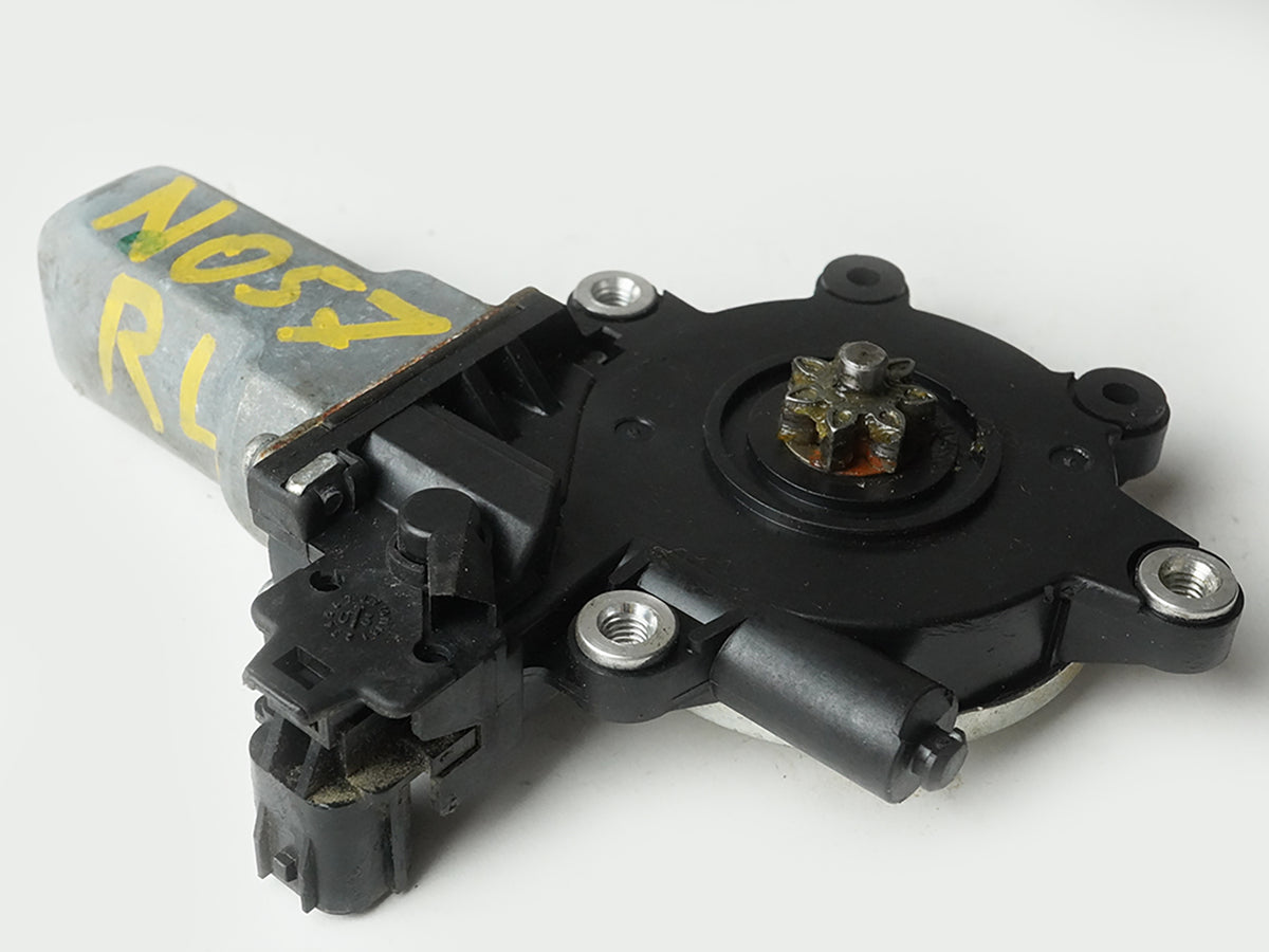 2006 - 2008 Chrysler Pacifica Window Motor Power Rear Driver Left Side OEM