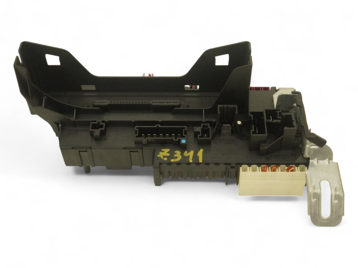 11-12 Mercedes E350 E63 W212 Sw Wagon Fuse Relay Box Junction Trunk Rear OEM