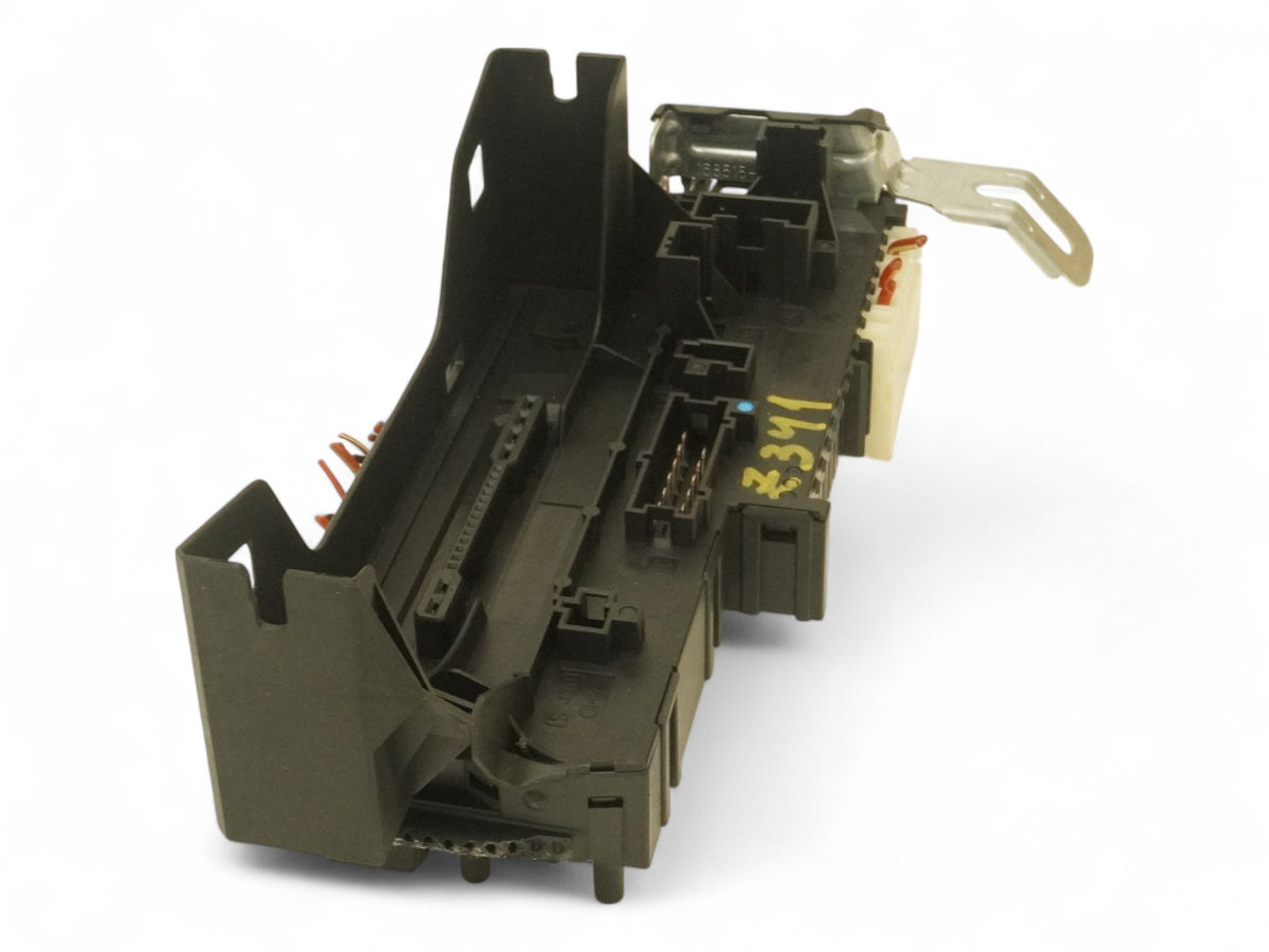 11-12 Mercedes E350 E63 W212 Sw Wagon Fuse Relay Box Junction Trunk Rear OEM