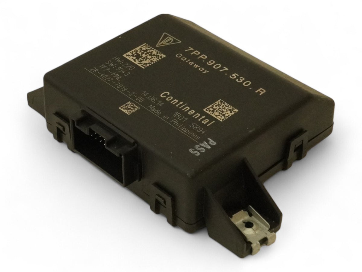 2012-2014 Porsche Cayenne 92A Central Gateway Interface Computer Control Module
