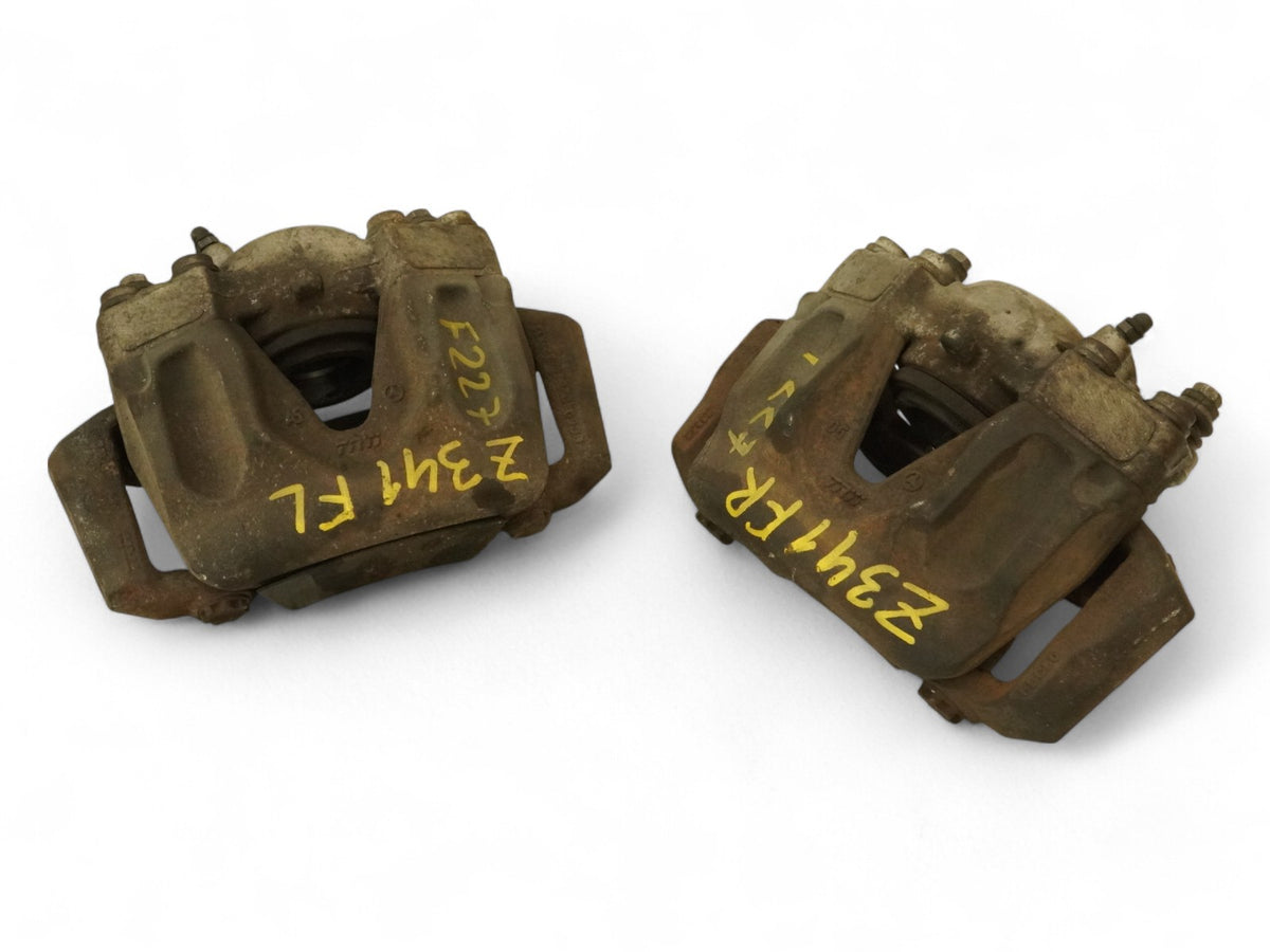 10-16 Mercedes E350 W212 4Matic Caliper Bake Stop Front Left Right Set Of 2 OEM