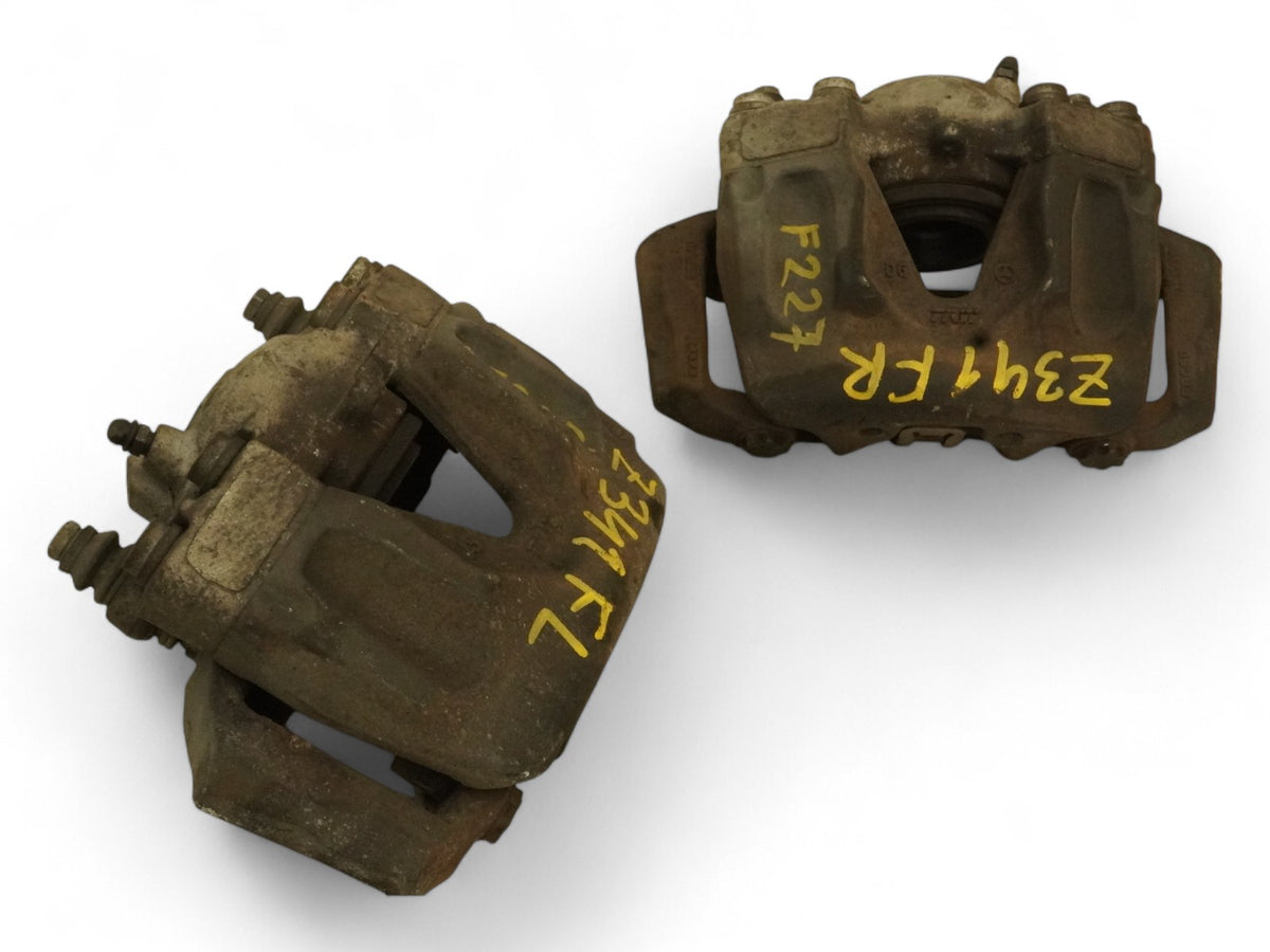 10-16 Mercedes E350 W212 4Matic Caliper Bake Stop Front Left Right Set Of 2 OEM