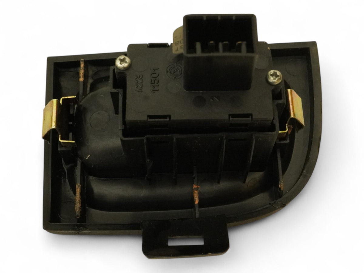 03-13 Maserati QuaTTroporte M139 Window Switch Control Rear Left 8001419 OEM