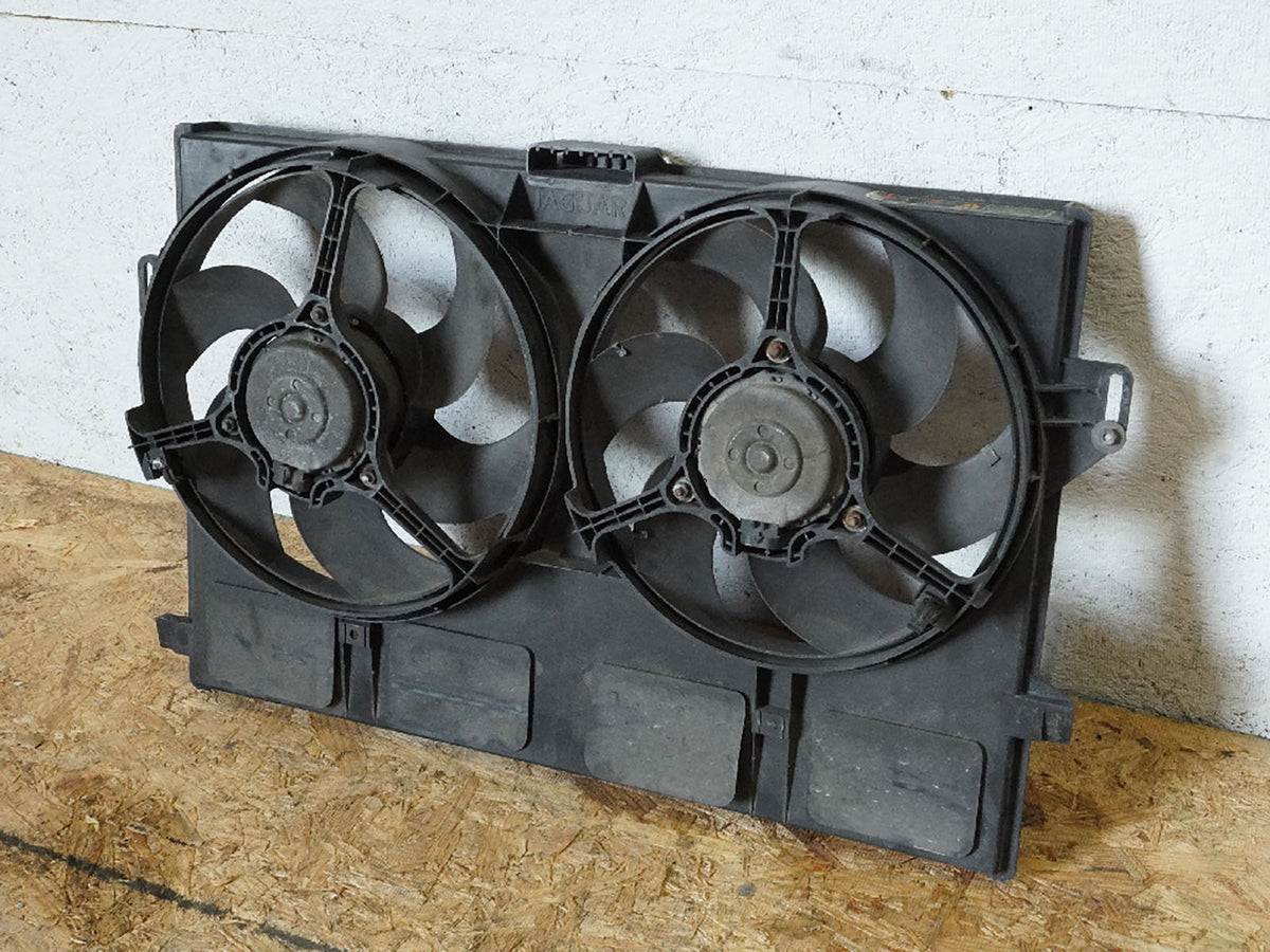 1997 - 2002 Jaguar Xk8 Fan Shroud Blade Electric Cooling Motor 8240168 OEM
