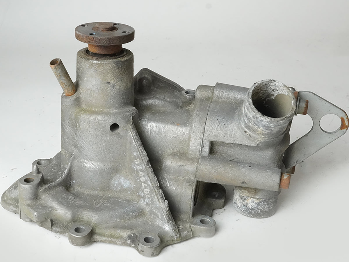 1996 - 1999 Mercedes Benz S Class W140 Thermostat Housinig  Motor Engine OEM