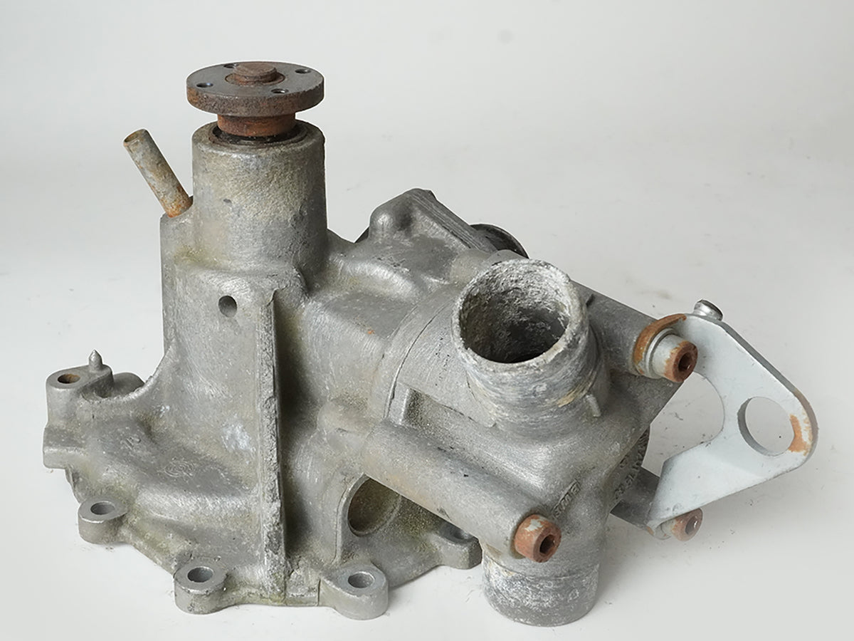 1996 - 1999 Mercedes Benz S Class W140 Thermostat Housinig  Motor Engine OEM