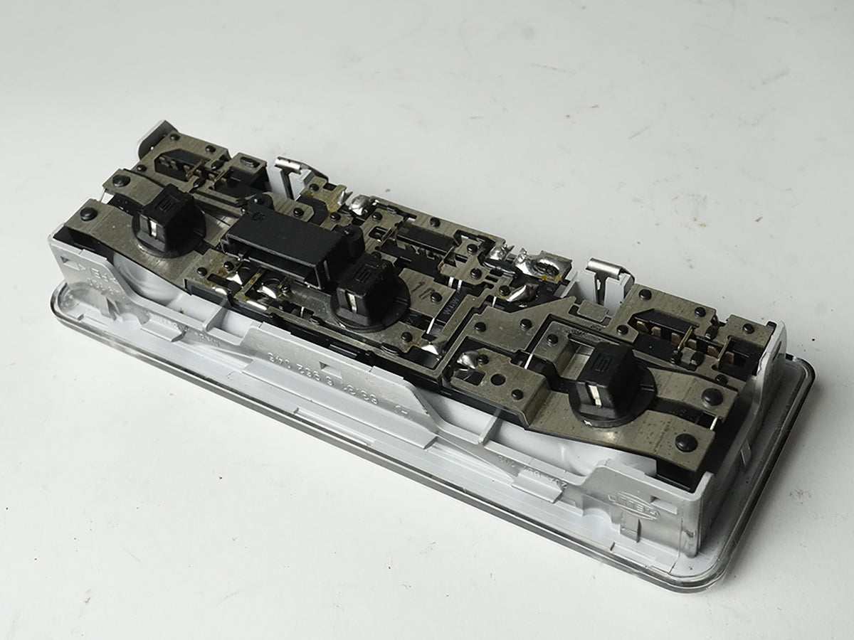 2001 - 2006 Bmw 3 Series E46 Coupe Dome Light Overhead Lamp Interior Reading OEM