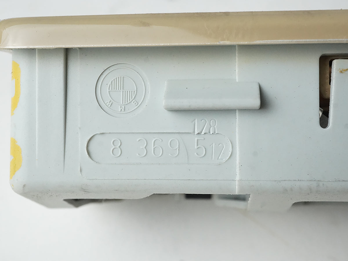 1997 - 2000 Bmw 5 Series E39 Dome Light Reading Lamp Overhead Console Switch OEM