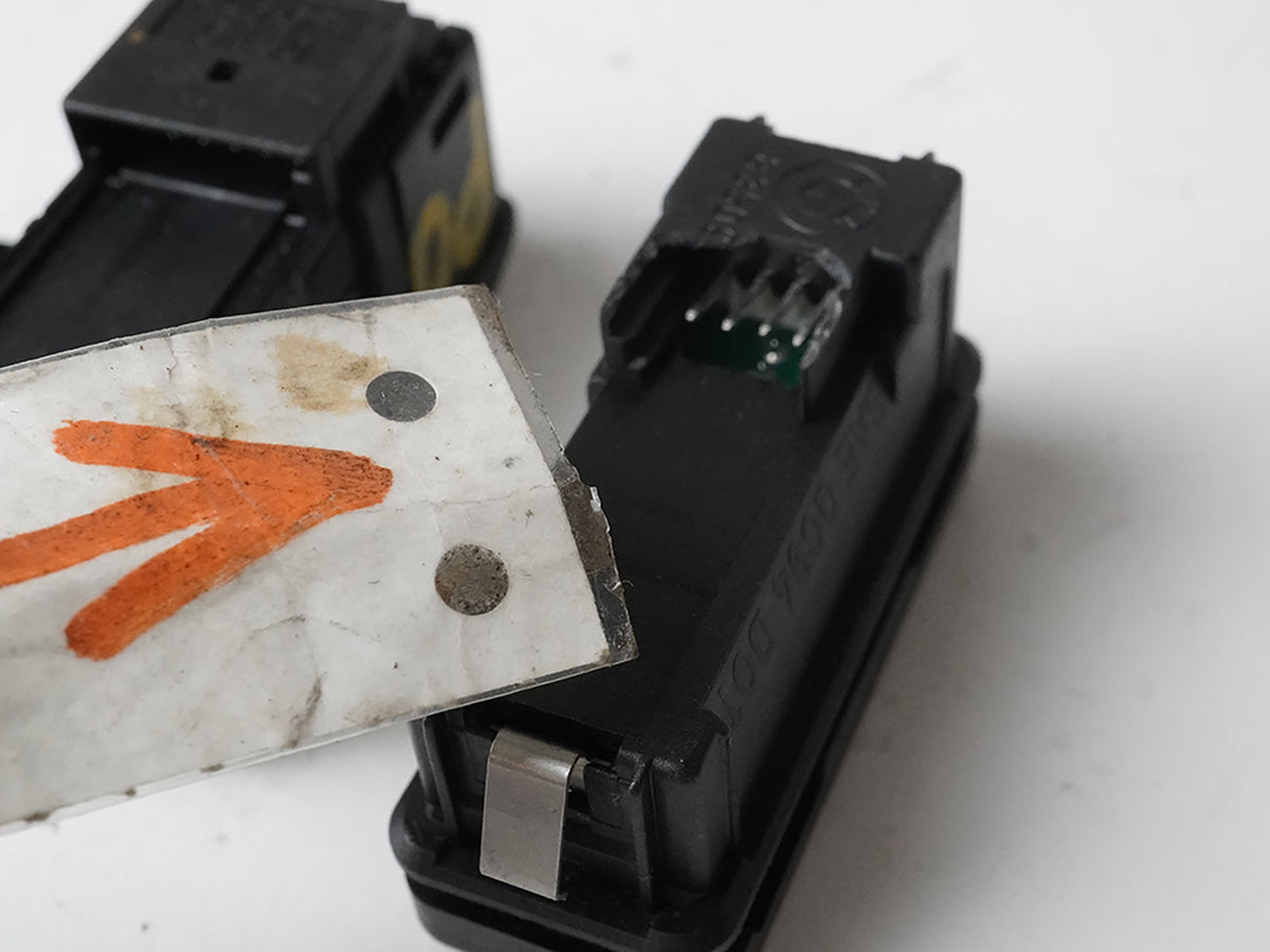1998 - 2000 Bmw 5 Series E39 Hazard Sunroof Dimmer Control Switch BuTTon OEM