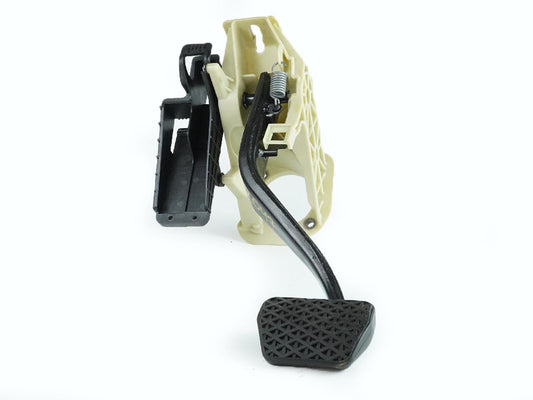2011 - 2016 Bmw 5 Series F10 Brake Pedal Stop W Bracket Unit 35116782665 OEM