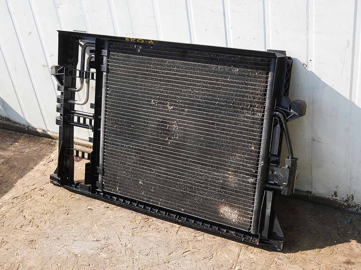 1998 - 2000 Bmw 5 Series E39 Ac Condenser Air Conditioning Radiator Front OEM