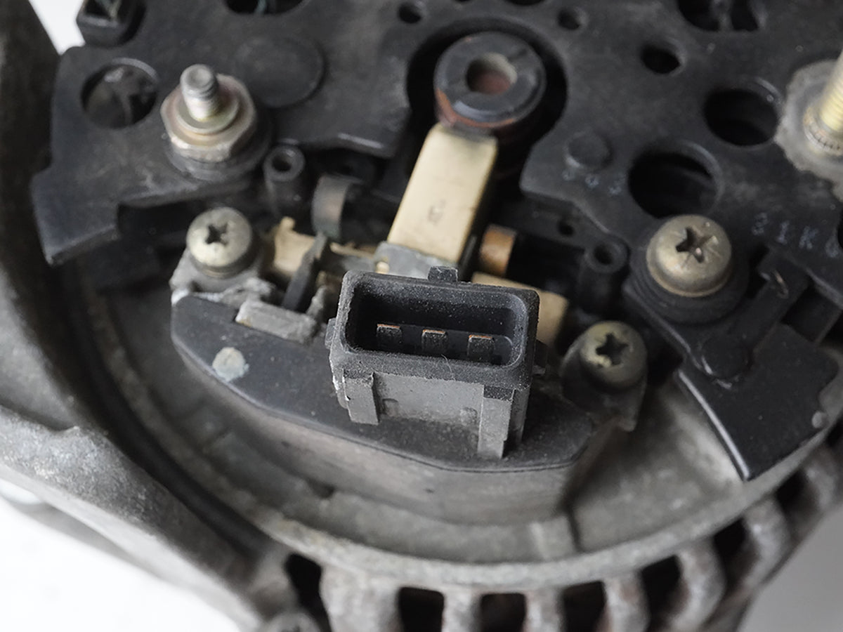1997 - 2000 Bmw 528 523 E39 Alternator Generator Motor 1197311545 OEM
