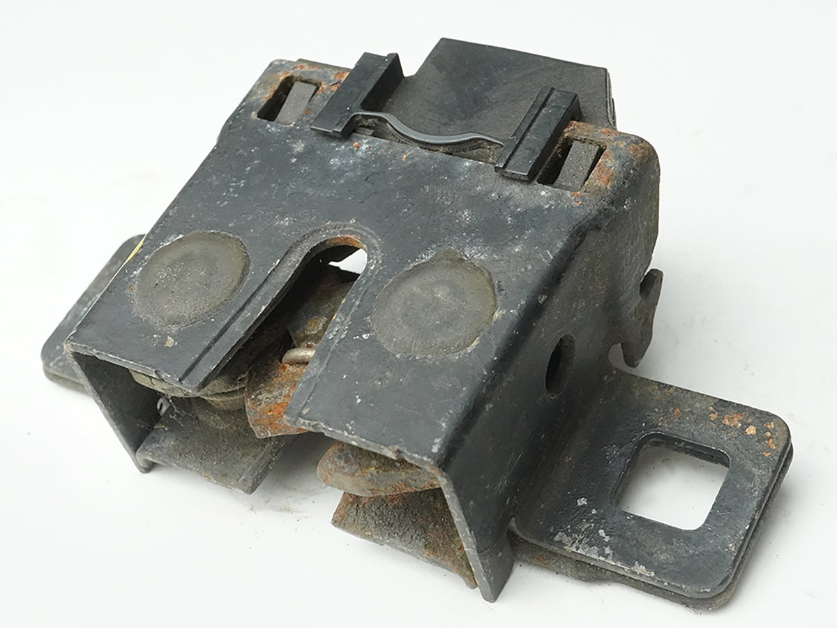 2010 - 2013 Land Rover Disocovery Lr4 Door Lock Latch Solenoid Front Right