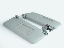 2004 - 2010 BMW 5 SERIES E60 SUN VISOR SHADE W MIRROR ILLUMINATED RIGHT LEFT OEM, Price