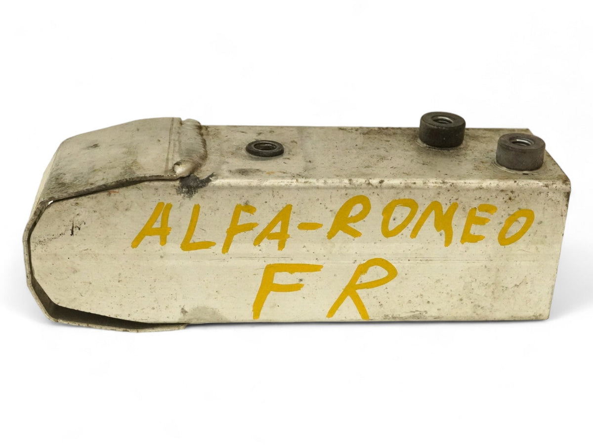 18-24 Alfa Romeo Stelvio 949 Reinforcement Bar Support Bracket Front Right