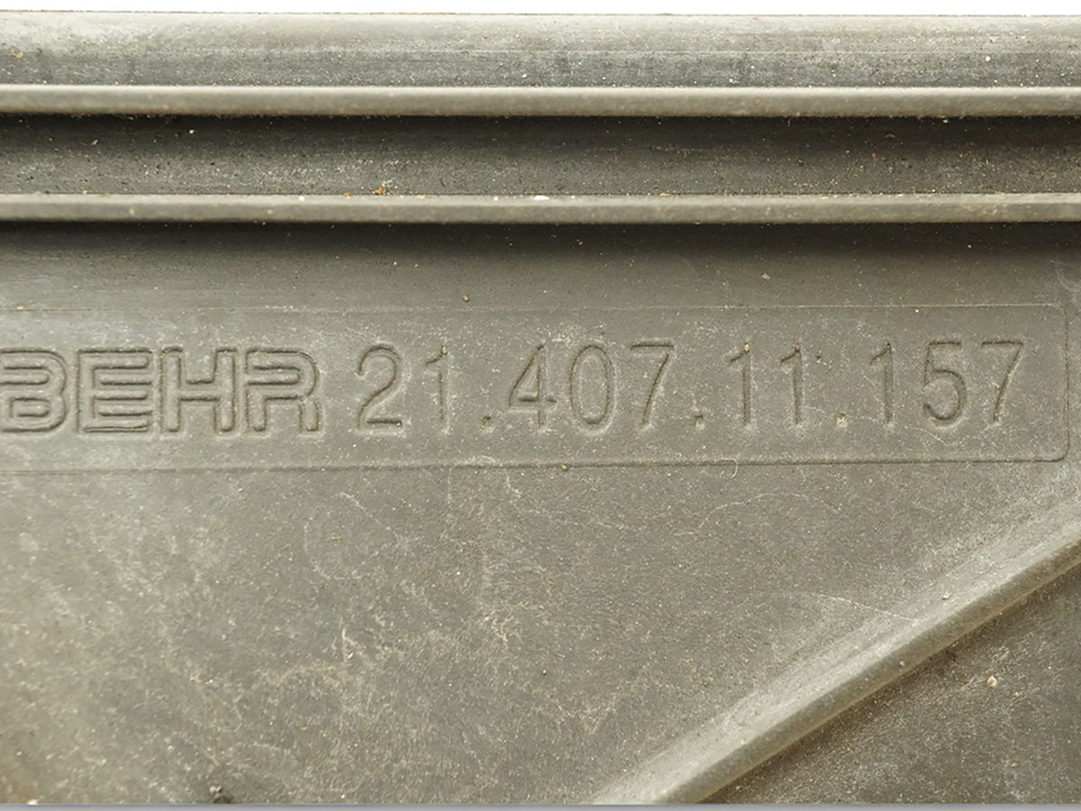 99-04 Porsche 911 Boxster 996 986 2.7L Radiator Engine W Cooling Fan Front Right