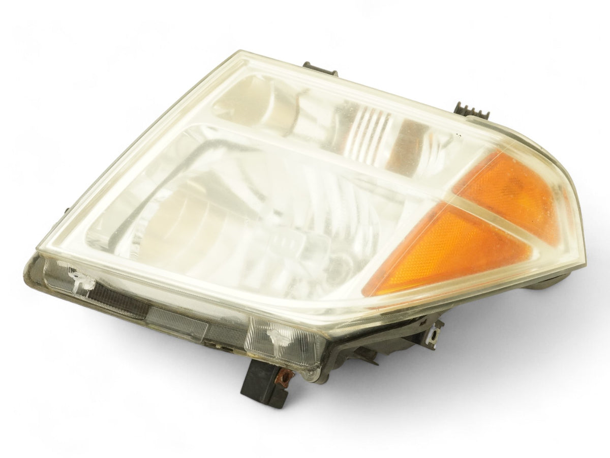 05-07 Nissan Pathfinder R51 Headlight Lamp Halogen Driver Left LH 26060EA525