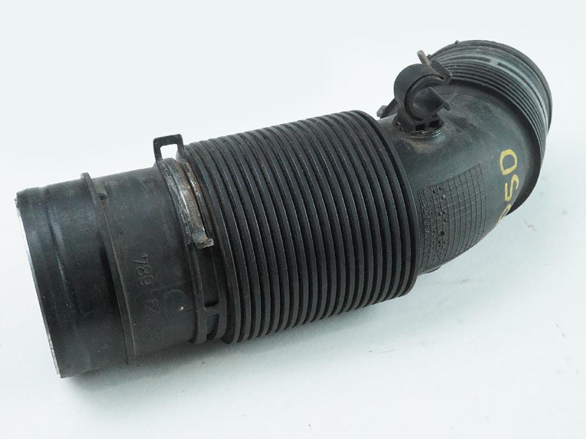 2007 - 2009 Audi Q7 4L Hose Tube Pipe Air Intake Cleaner Passenger Right OEM
