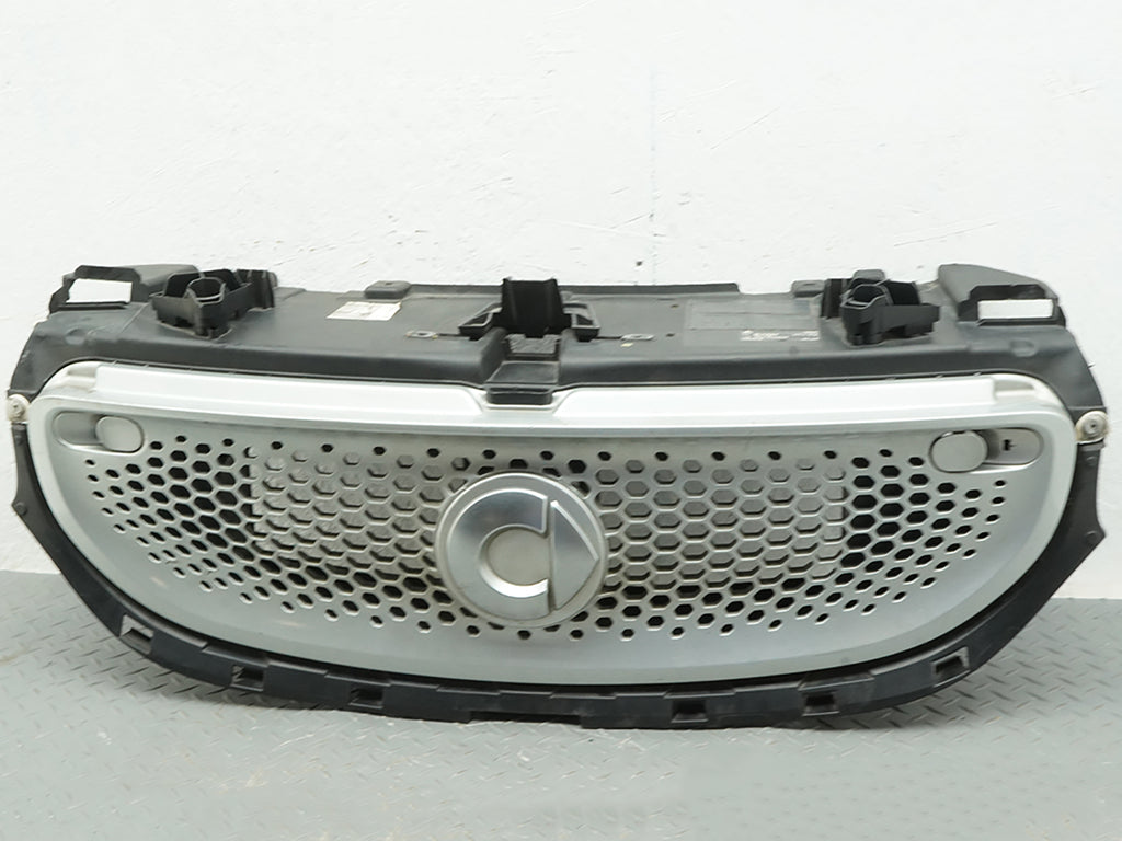  16-19 Smart Fortwo W453 Grill Grille Radiator Cooling Upper A4538850137 OEM, buy