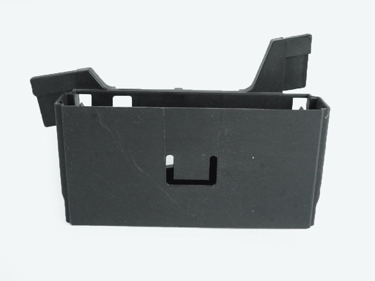 2006 - 2011 Mercedes Benz Cls Class C219 Trim Cover Holder Bracket Ecu Negine