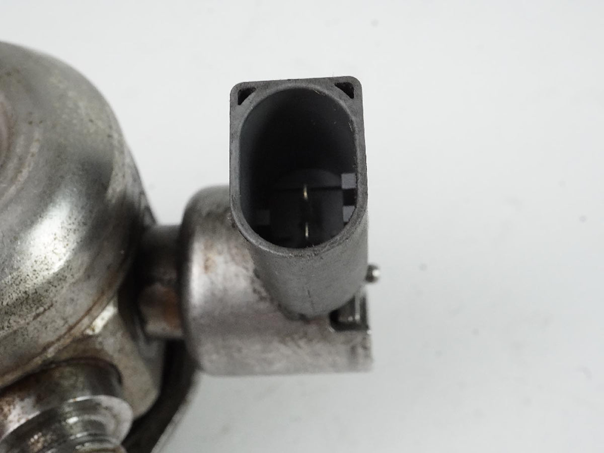 2012 - 2014 Bmw 5 Series F10 3.0L Fuel Injection Pump High Pressure 13517610761