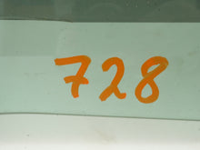 Load image into Gallery viewer, 1999 - 2005 BMW 3 SERIES E46 SEDAN WINDOW GLASS DOOR FRONT PASSENGER RIGHT RH, used