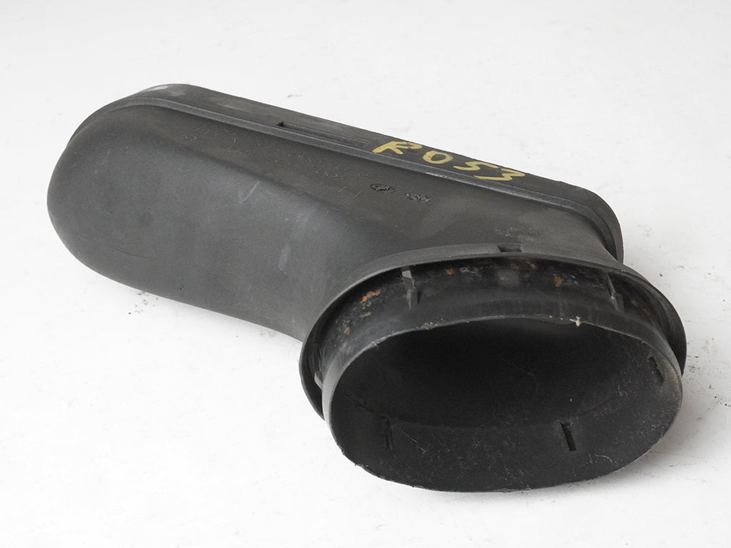  2008 - 2011 Mercedes C Class W204 Air Intake Tube Hose Duct A2720901382 OEM, in stock
