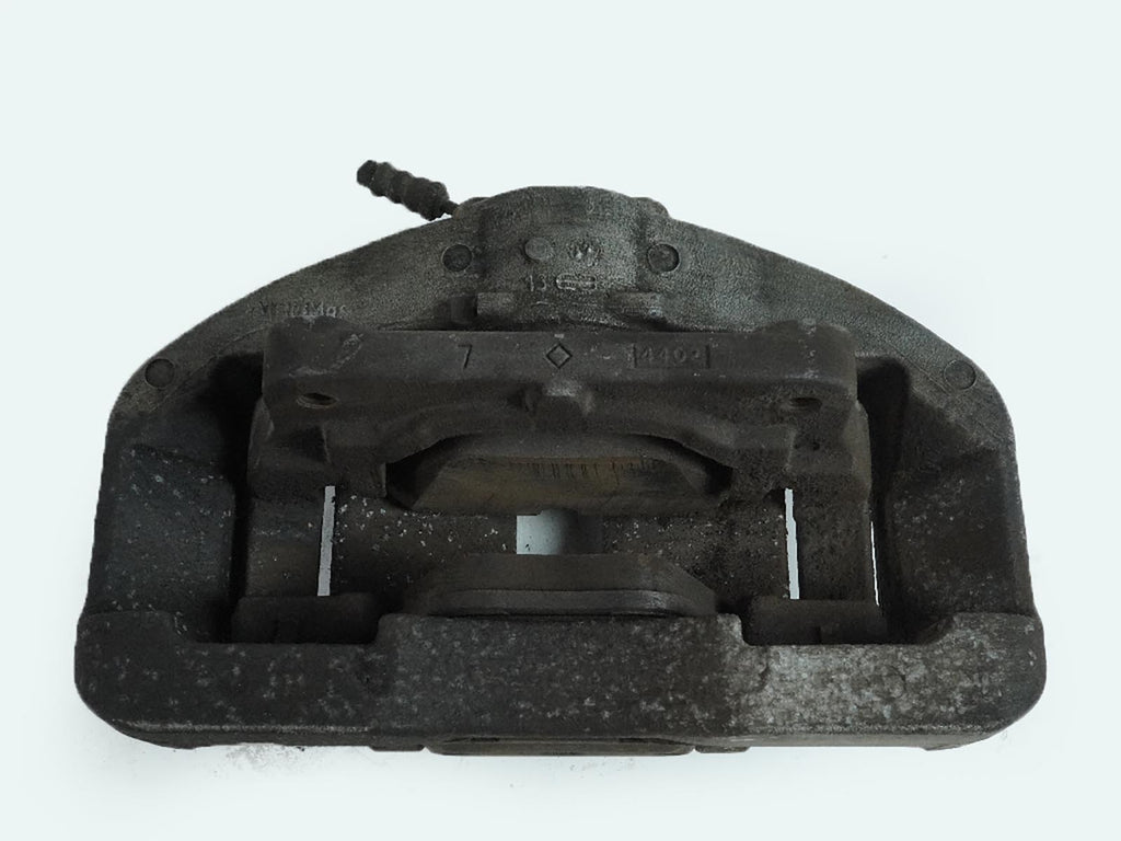  2011 - 2016 BMW 5 SERIES F10 535XI CALIPER BRAKE STOP W PADS FRONT RIGHT RH OEM, price