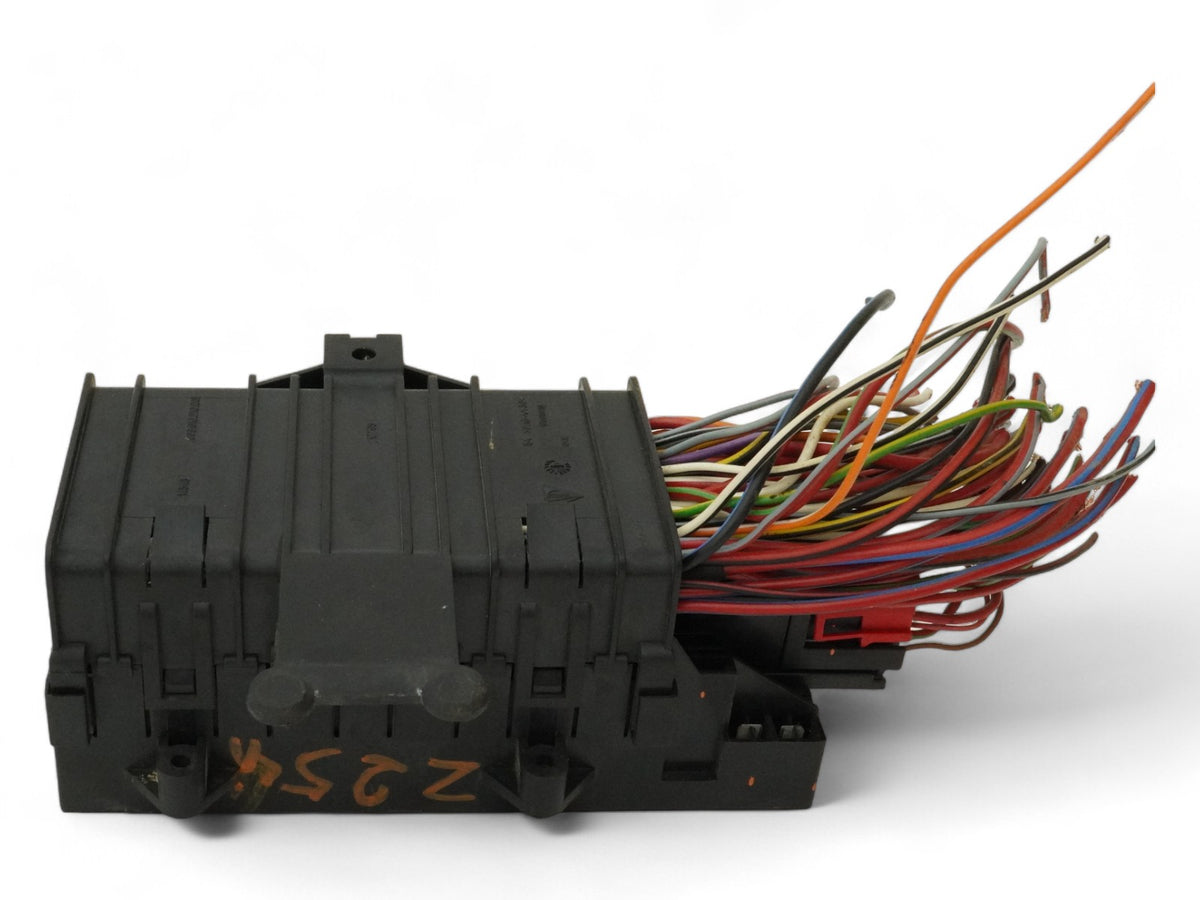 00-04 Porsche 911 Boxster 996 986 Fuse Relay Box Junction Control 99661021101