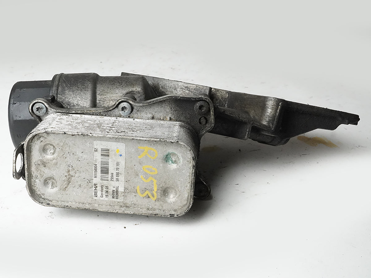 2008 - 2011 Mercedes C Lass W204 Oil Filter Housing Motor Engine A2721800410 OEM