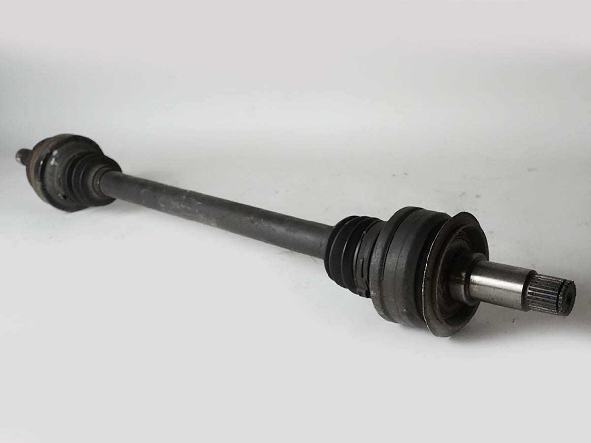 2007 - 2013 Mercedes Benz S Class W221 S550 4Matic Axle Shaft Rear Rh Side OEM