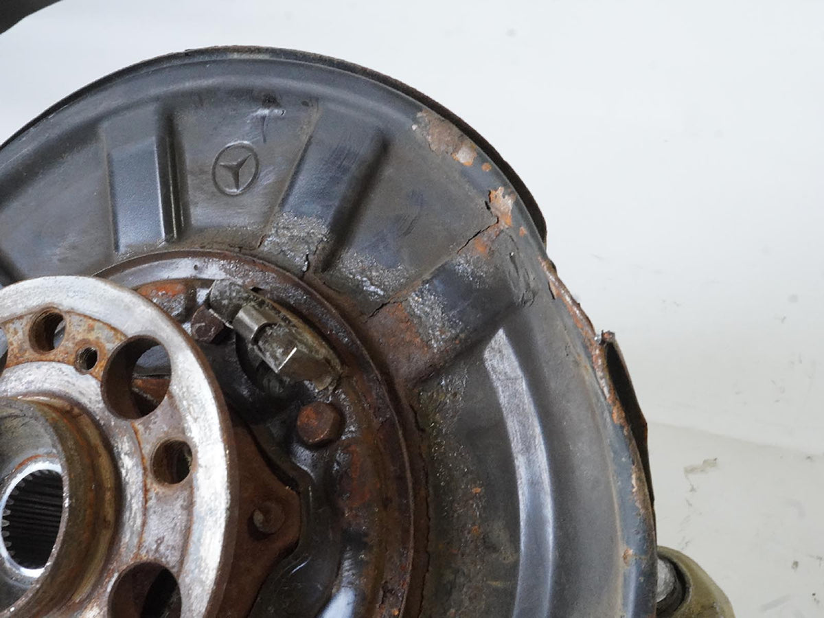 10-16 Mercedes E Class W212 Spindle Knuckle Hub Rear Right Side RH OEM