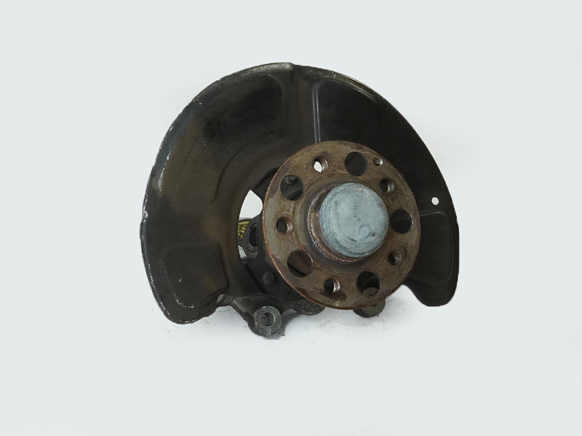 10-16 Mercedes Benz E Class W212 RWD Spindle Knuckle Hub Front Left LH