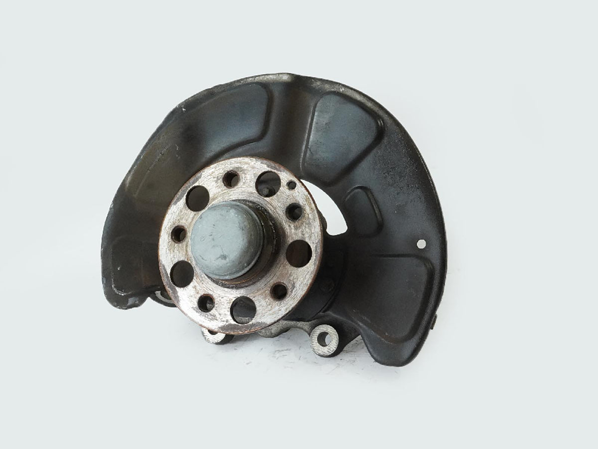 10-16 Mercedes Benz E Class W212 RWD Spindle Knuckle Hub Front Left LH