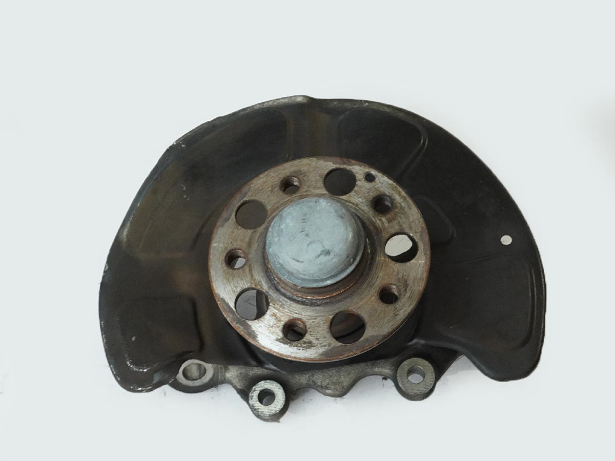10-16 Mercedes Benz E Class W212 RWD Spindle Knuckle Hub Front Left LH