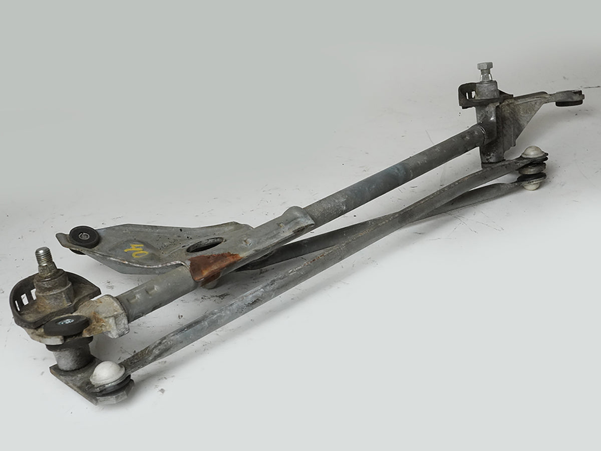 2004 - 2007 Subaru Impreza Windshield Wiper Linkage Wo Motor 38374Bl OEM