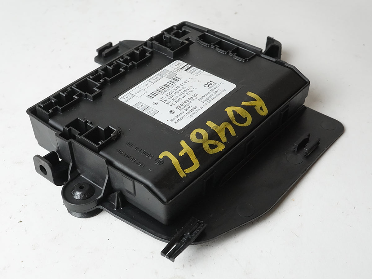 2007 - 2013 Mercedes Benz S Class W221 Door Control Module Lh Front 2218704193