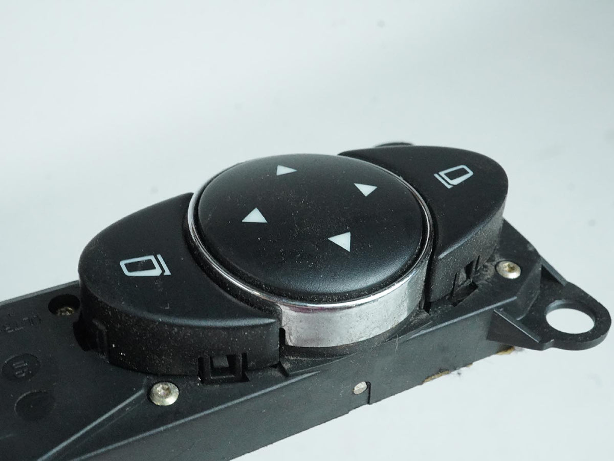 2006 - 2011 Mercedes Benz Cls C219 Mirror Adjustment Control Switch  2118215779
