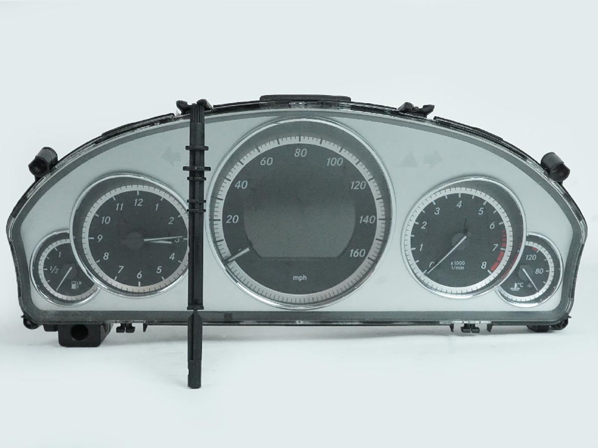 10-11 Mercedes E350  W212 6 Cyl Speedometer Instrument Cluster 100K Mile OEM