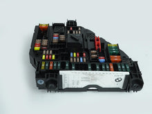 Load image into Gallery viewer, 2011 BMW 5 SERIES F10 FUSE RELAY BOX MODULE DISTRIBUTION POWER TRUNK 9234423 OEM, used